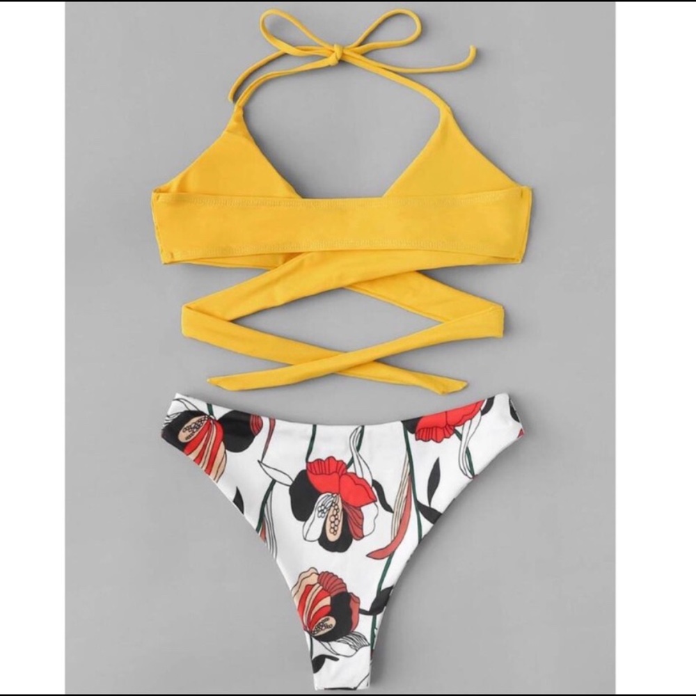 Yellow Wrap Halter Floral Bottom Bikini 👙 - Picture 2 of 4
